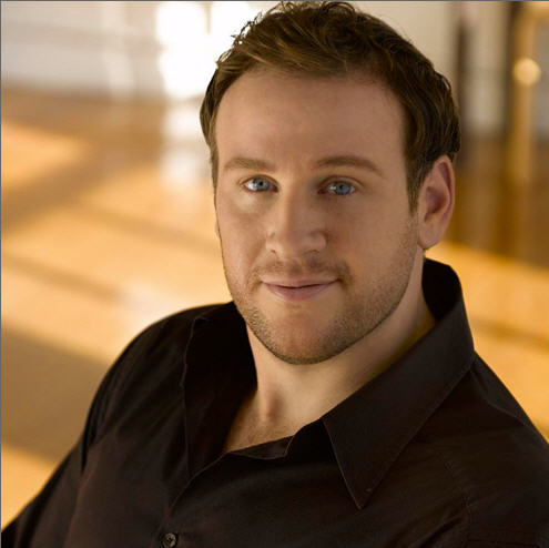 Lucas Meachem